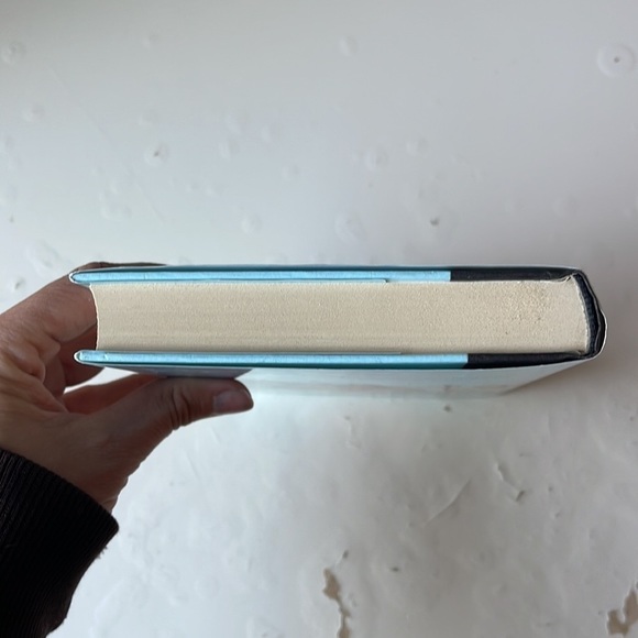 new Lies That Chelsea Handler Told Me book hardcover New No Flaws - Picture 5 of 7